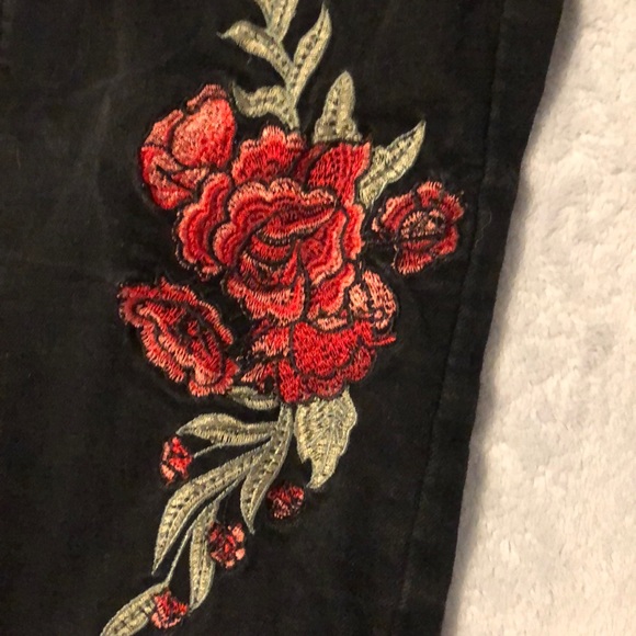 (03) black high rise skinny jeans - Picture 3 of 3